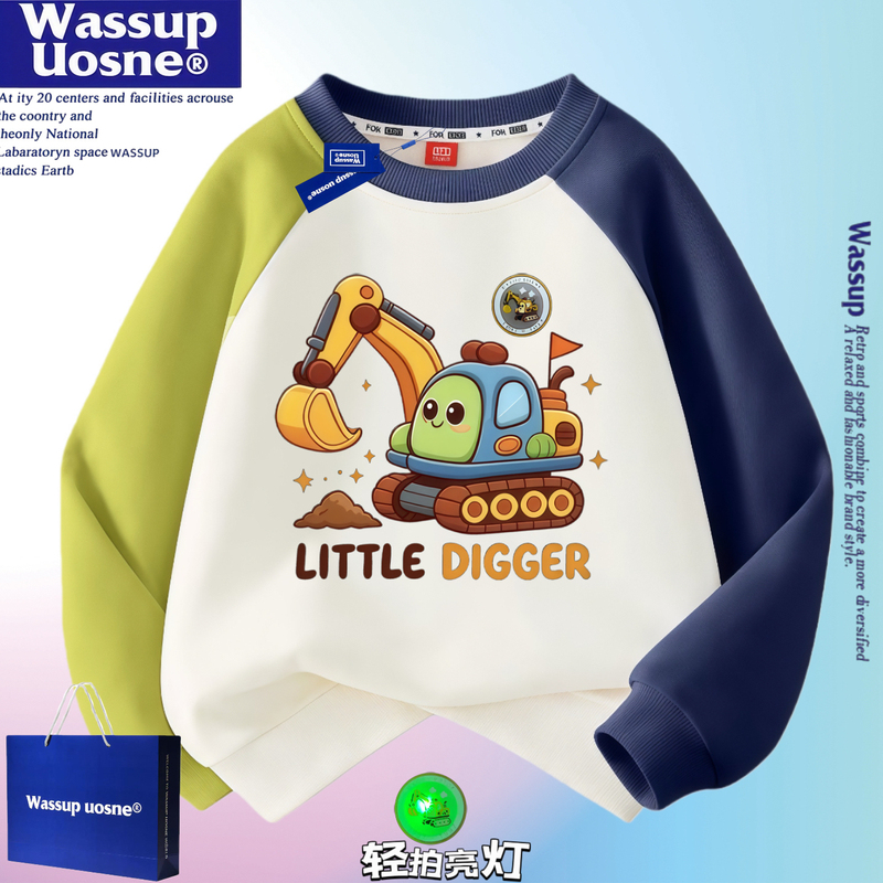Wassup Collaboration Excavator Light-Up Fleece Sweatshirt for Kids, Spring, Autumn, and Winter Boys' Color-Block Streetwear Top Wassup Collaboration Excavator Light-Up Fleece Sweatshirt for Kids, Spring, Autumn, and Winter Boys' Color-Block Streetwear Top