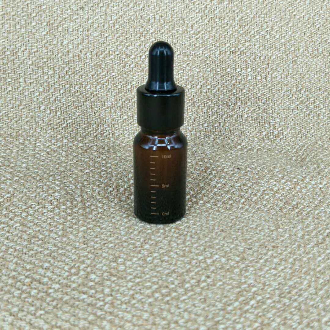 Red Cypress Essential Oil Golden Cypress Essential Oil 10ml Packaged in kind to the shop of the brother-in-law