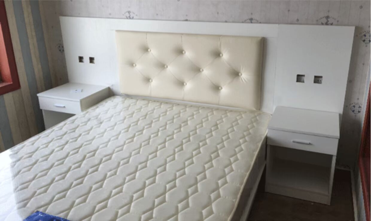 Trùng Khánh khách sạn phòng khách sạn căn hộ tiêu chuẩn phòng đôi giường đôi hoàn chỉnh bộ đồ nội thất gói mềm đầu giường khung giường