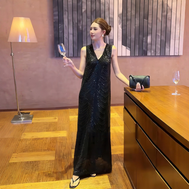French-Style High-End V-Neck Sequined Dress for Women, 2026 Summer New Black Elegant Long Dress
