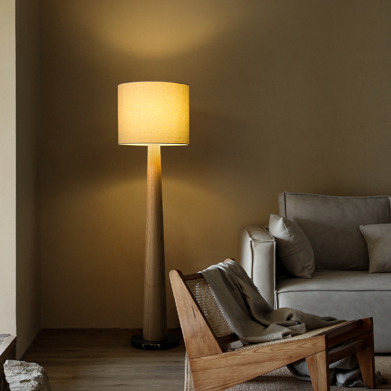 [Mu Xiuyuan-Yizhu] Mid-Century Floor Lamp Beside the Sofa in the Living Room, Italian Retro High-End Solid Wood Lamps