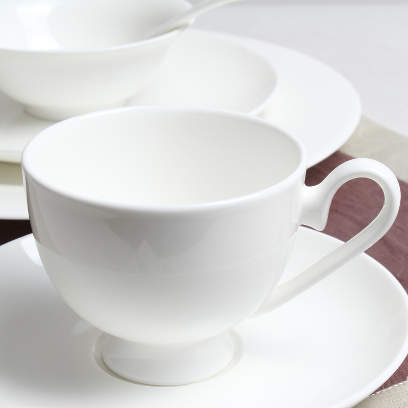 Pure white household hotels continental contracted ipads China coffee cups and saucers coffee cup cup coffee cup set