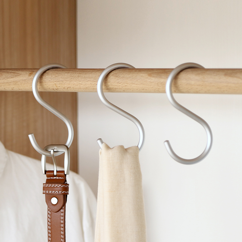 3 loaded powerful s type hooks aluminium alloy wall-mounted bathroom Kitchen creative S shaped cabinet door rear S hook No-mark hook