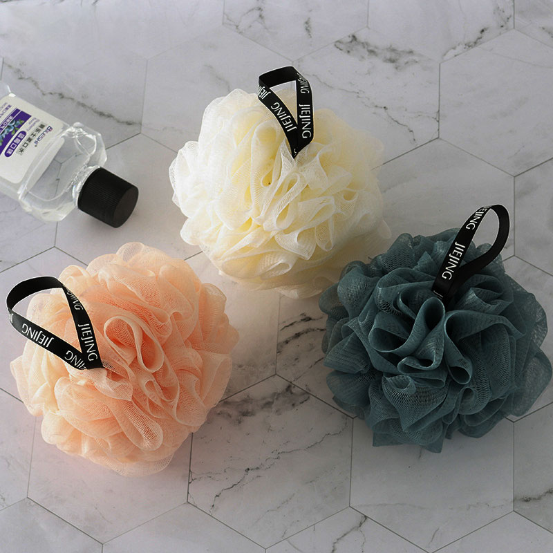 Bath ball large size Bath Ball Bath with cute teenage girl rubbing back towel bath Supplies Bubble Ball Bath shower Bath Lotion