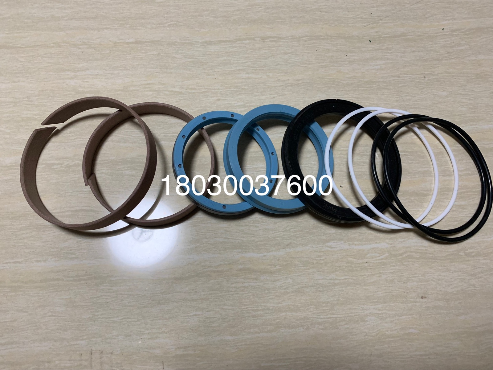 Three-one pump car accessories on-board pump ground pump swing cylinder seal repair bag 60 70