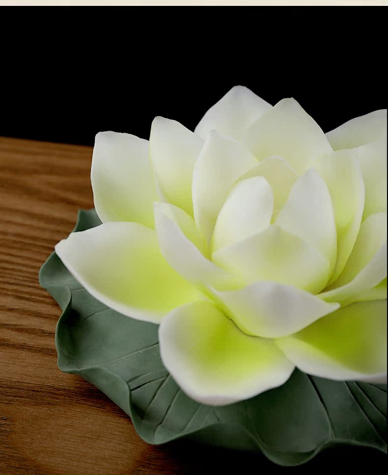 The east mud dehua white porcelain lotus furnishing articles traditional checking crafts tea house sitting room desktop ornaments