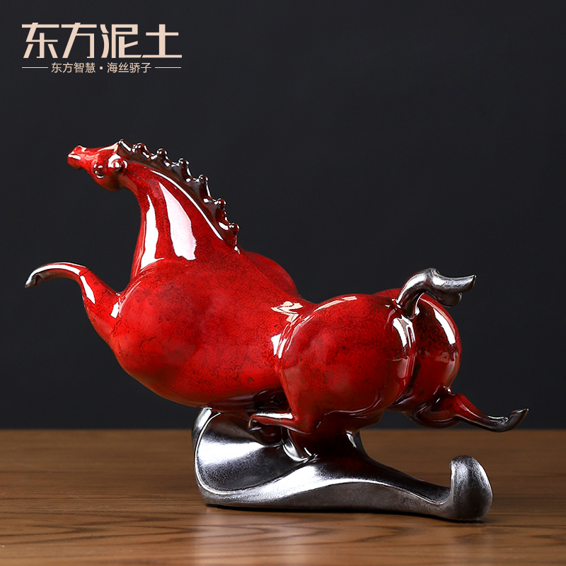 Oriental earth ceramic horse pendulum pieces Handicraft Creative Living Room Office Desktop Wine Cabinet Tangma Home Adornment