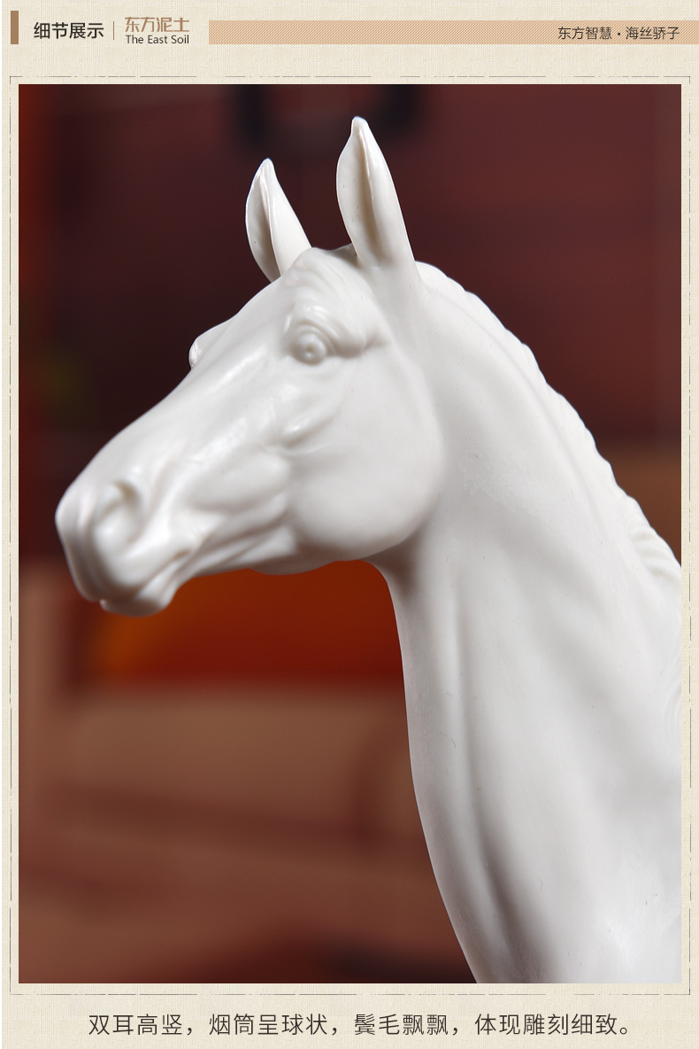 Oriental clay ceramic horse furnishing articles master of its art creative office decoration gifts/with longing