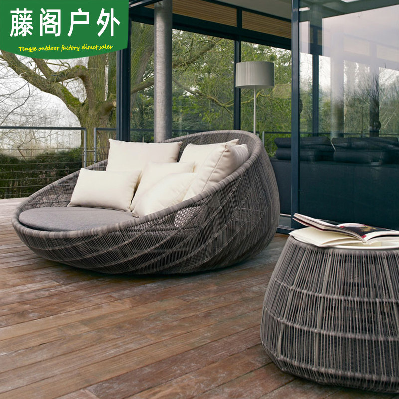 Outdoor deck bed sofa villa round bed net red rattan open-air single home balcony deck bed bird's nest swimming pool deck chair