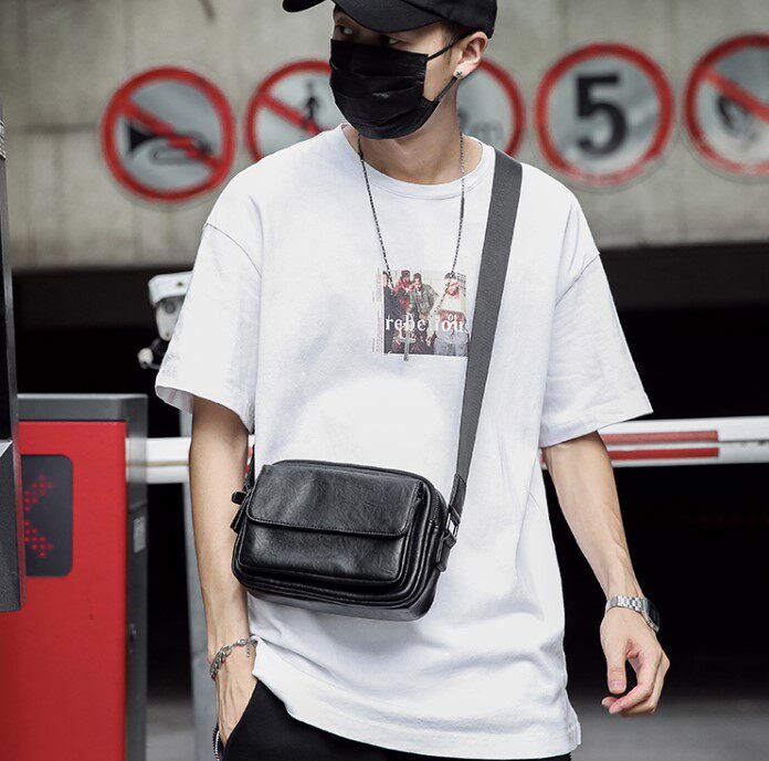 Trendy single shoulder bag Male genuine leather Chauded satchel satchel students cross-pack Korean version of Shoulder Bag Boys's Tide Pouch Bag