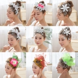 Танцевальная голова играет в голову головы головы Цвета