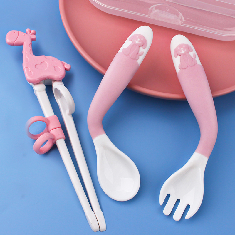 婴儿勺子宝宝学吃饭训练勺子叉子套装新生儿童餐具辅食碗弯头软勺