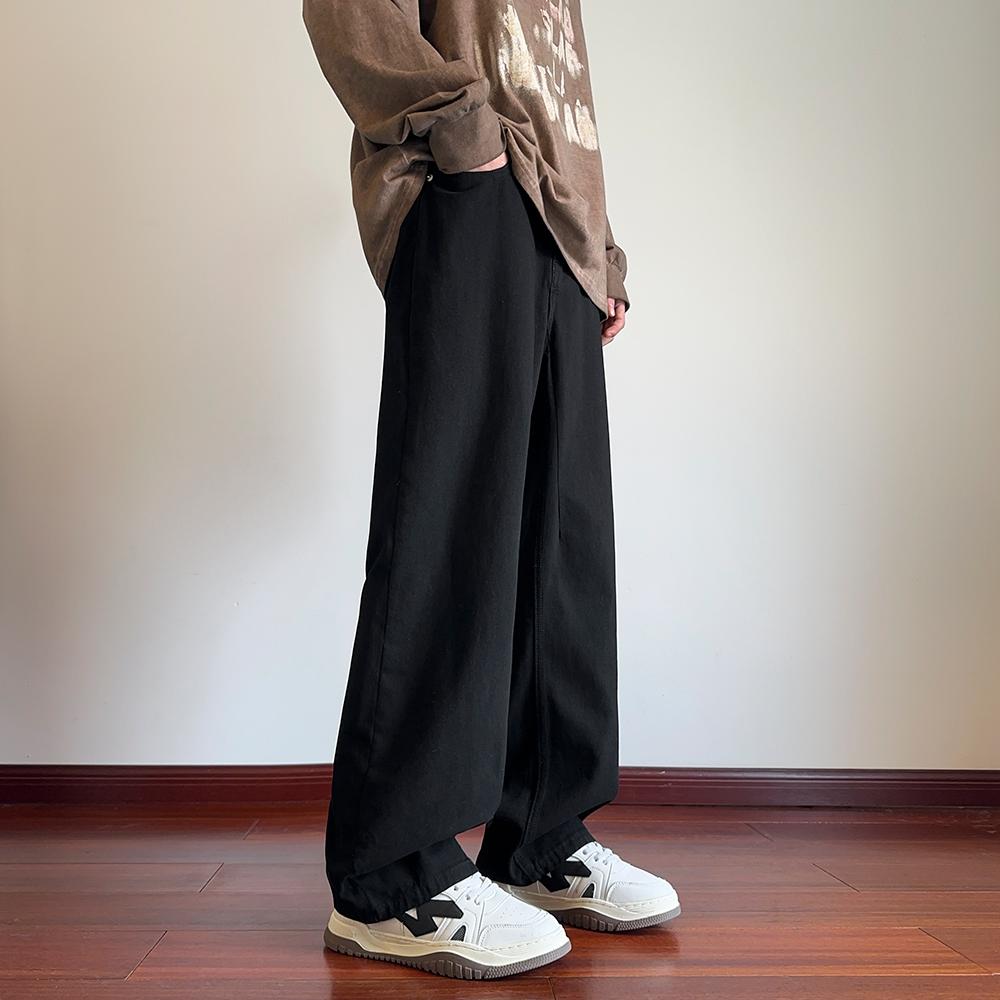 阿迪达斯：德国血统的运动时尚帝国，你知道它的故事吗？