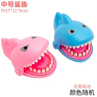 Средний -милый акул случайный 1