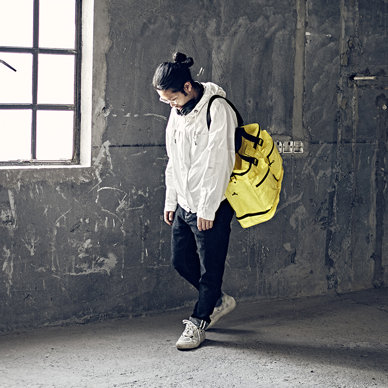 Half Vatican bag 2021 new trendy Dupont paper waterproof bag fashion trend fitness bag travel travel Messenger bag