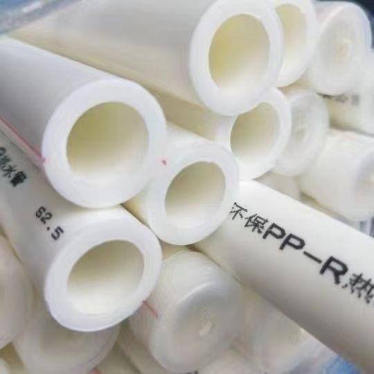 Henan Jintou Anti-Freeze 6-Point White Ppr Hot and Cold Water Pipe for Home Improvement Projects, Hot-Melt Water Pipe 4-Point Henan Jintou