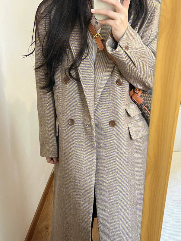 2025 Autumn and Winter Herringbone Korean Style Straight Shoulder Woolen Coat Women's Woolen Jacket Loose Mid-Length Padded