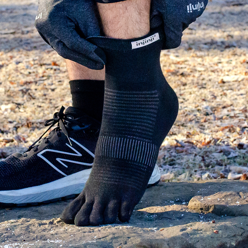 Injinji Five-Toe Socks, Mid-Calf Regular Thick Marathon Running Socks, Waterproof Blister Prevention Outdoor Sports Socks for Men and Women