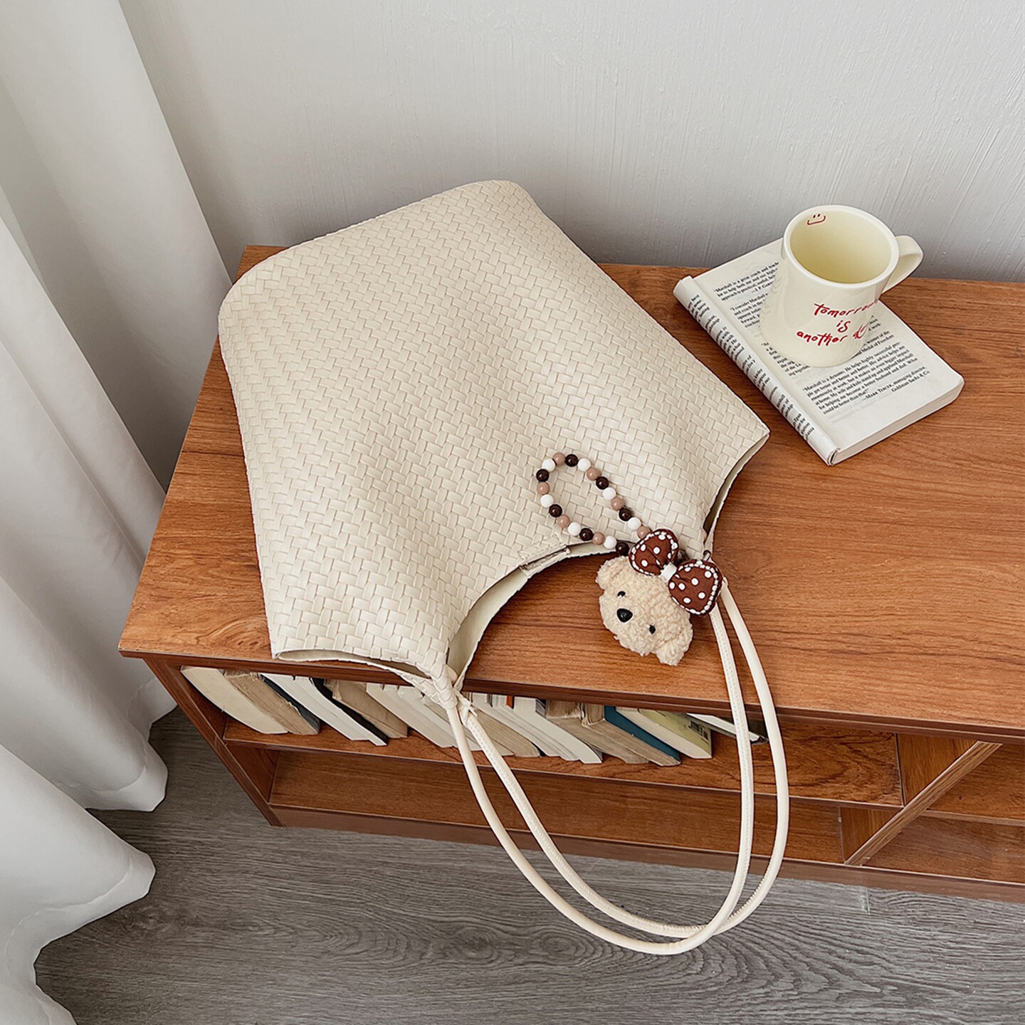 [With Inner Pouch] Large Capacity Woven Bucket Tote Bag, 2026 New Trendy Versatile Commuter Bag