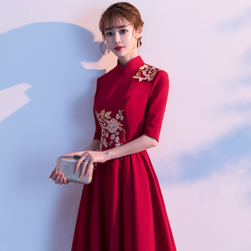 The bride in toast dress 2022 new banquet married Chinese style skinny dress can usually wear