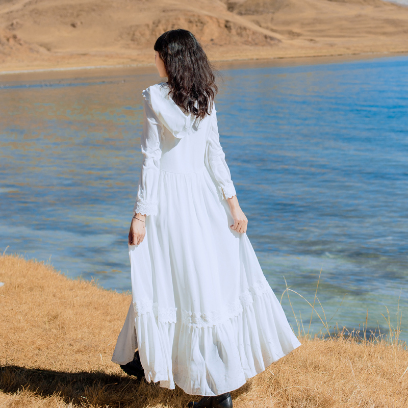Sanya Seaside Vacation Beach Dress Summer Qinghai Lake Travel Retro Hooded Vacation White Dress Spring and Autumn Long Dress