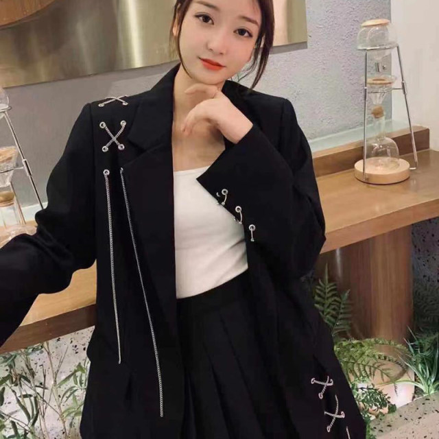 Niche black suit jacket women's autumn 2023 new chain British style loose and thin high-end design sense