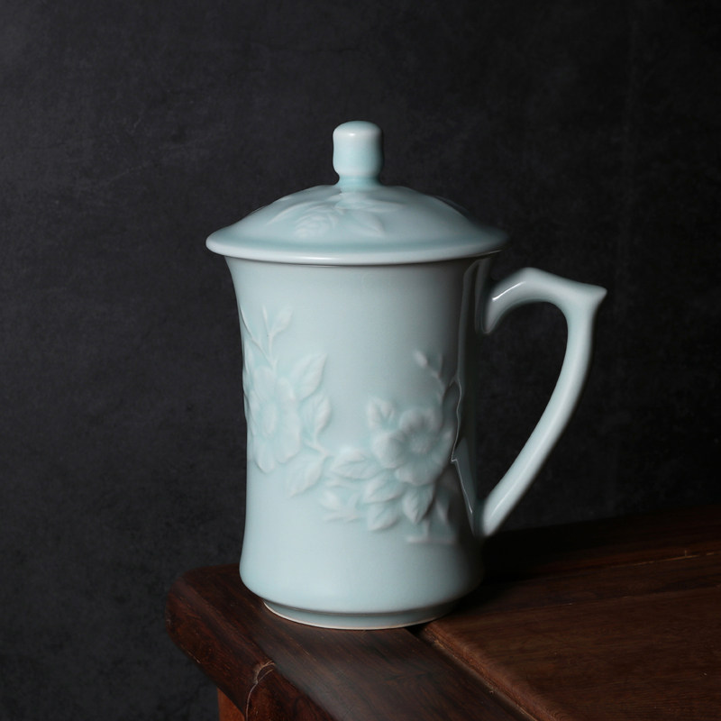 Shanglinhu Yue Kiln Celadon camellia single cup Office tea cup Creative handmade ceramic water cup gift box