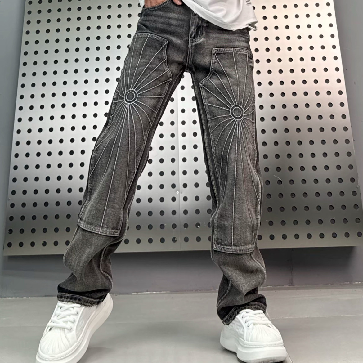 十卟SHIBU机车朋克风牛仔裤👖适合什么场合？如何穿出反叛个性？