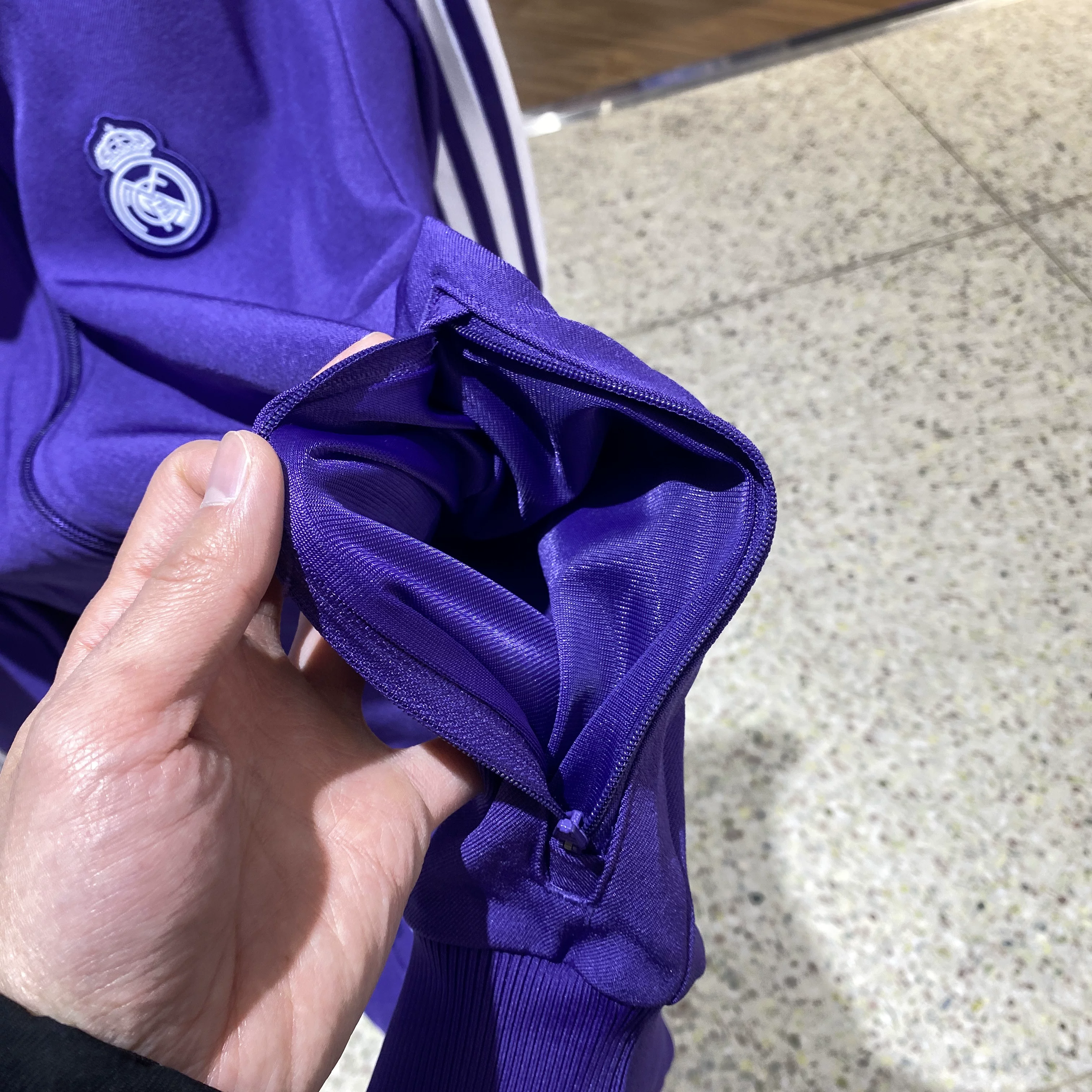 Куртка спортивная Woven ДжФ2582 мужская футбол Adidas Real Madrid casual culture