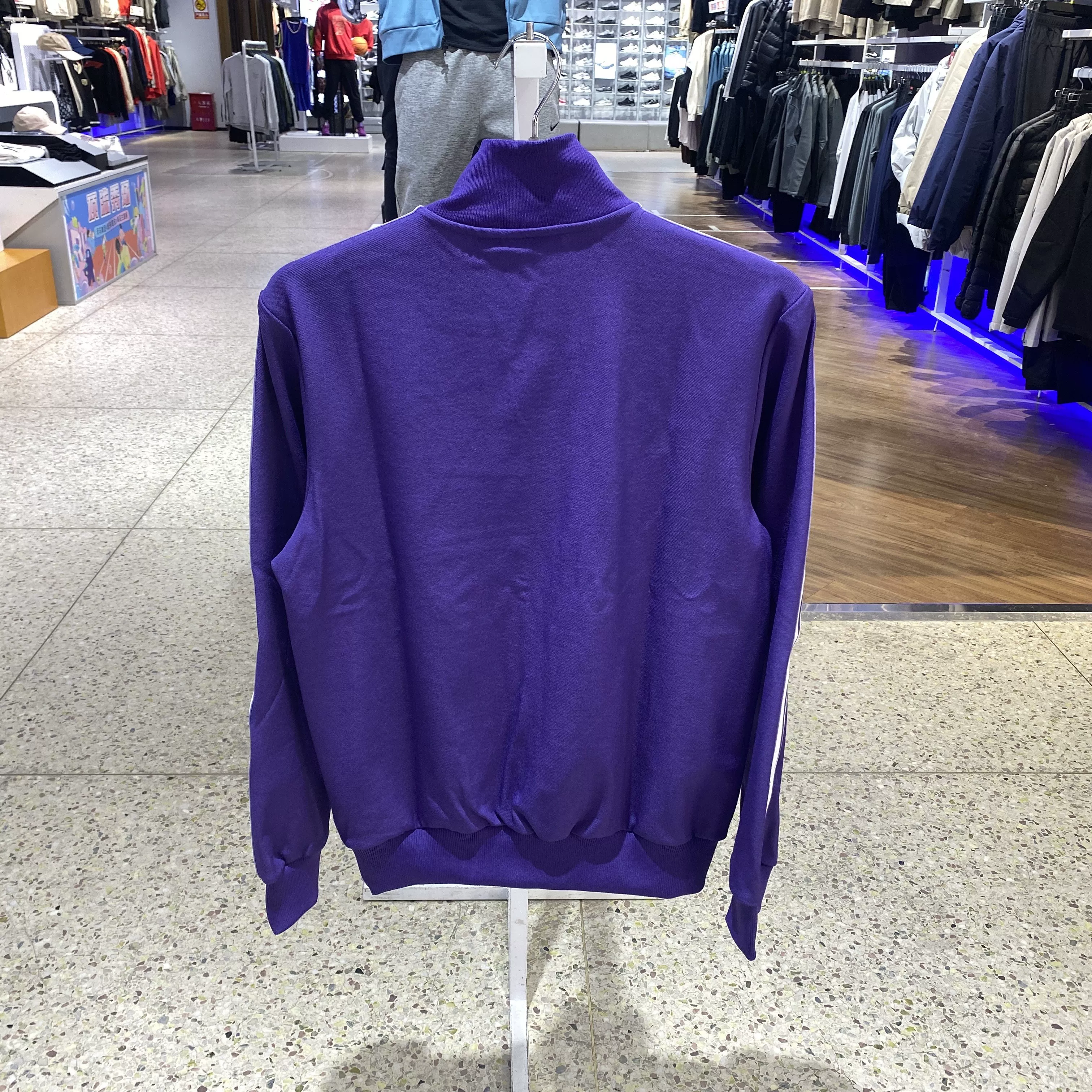 Куртка спортивная Woven ДжФ2582 мужская футбол Adidas Real Madrid casual culture