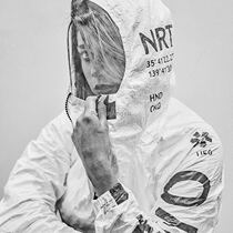 Black Technology DuPont Paper Jacket Tide Foreign Trade Couple Sports Windbreaker Mens Loose Jacket Hooded Sunscreen