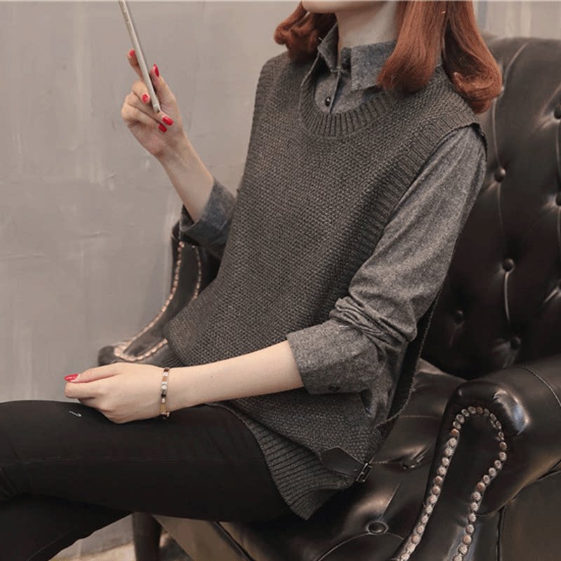 Autumn 2022 new Korean version loose knitted sweater jacket women's winter loose outer wear fake two-piece top