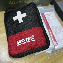 SURVIVAL Survivors new TR111 portable carry-on first aid kit Family outdoor abrasion resistant medical bag