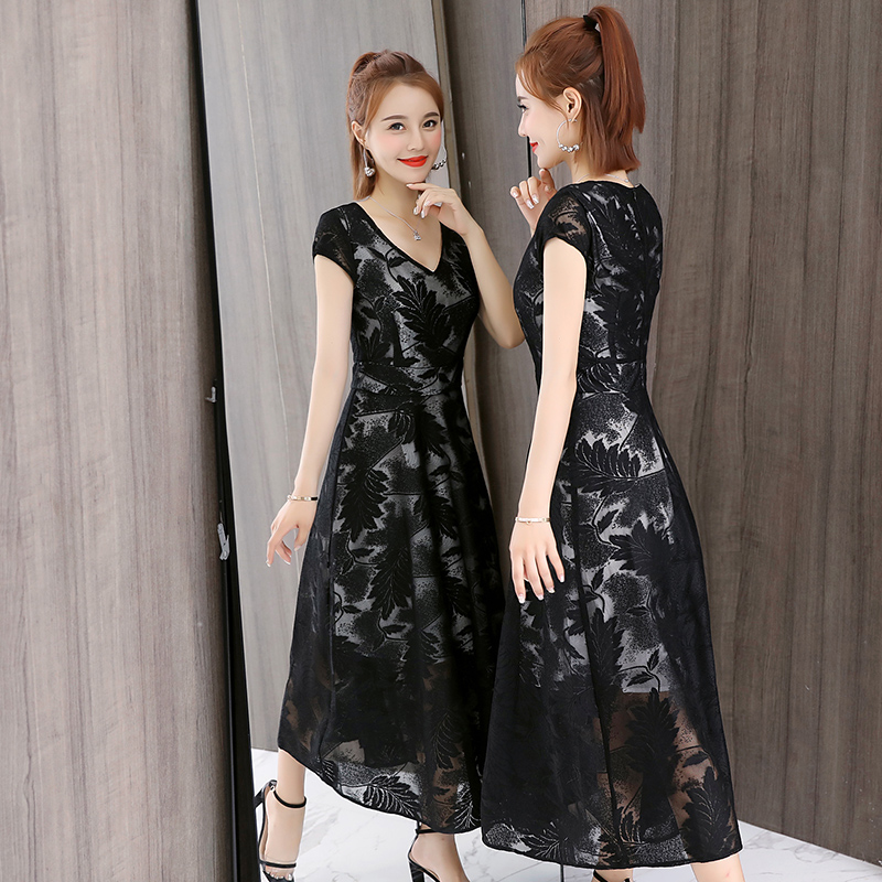 Cool Gagaga hè mới thời trang cổ chữ V màu liền thân ngắn tay ren thon gọn trong chiếc áo dài 1554 đầm thiết kế cao cấp