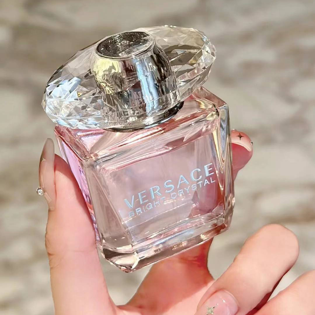 香水(女性用) VERSACE 30ml Amazon | ヴェルサーチ♪ヴェルセンス EDT SP （女性用香水） 30ml