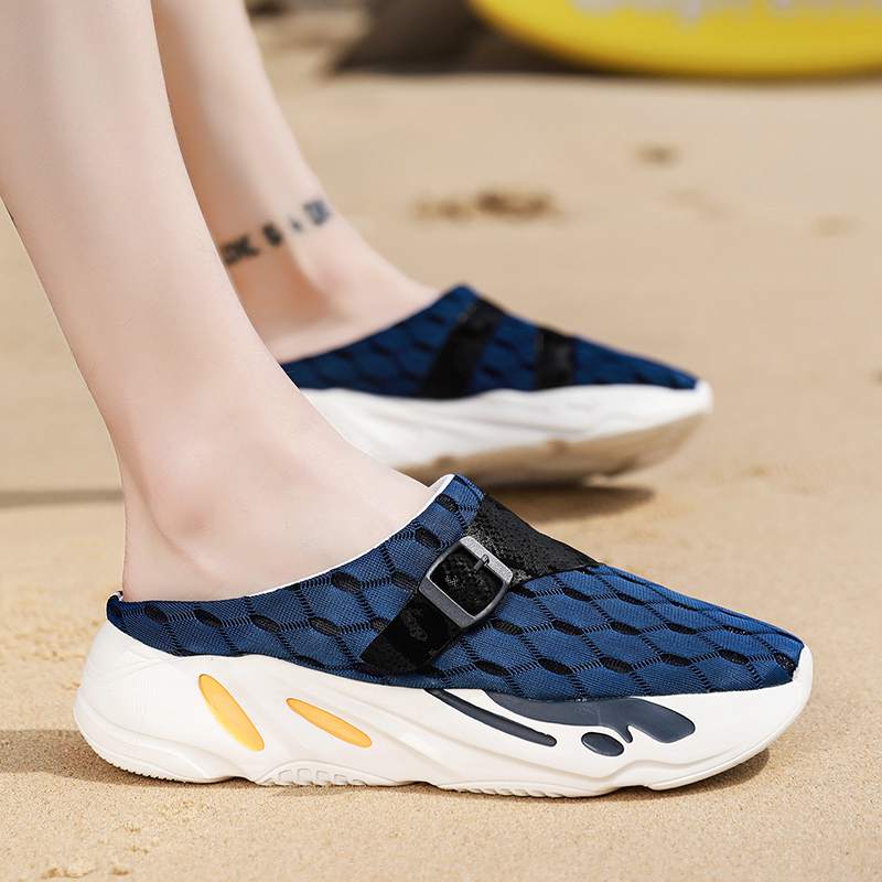 2022 Summer new semi-tug outdoor slippers men's fashion outside wearing cold tugs with great size heightening beach shoes Men's sandals