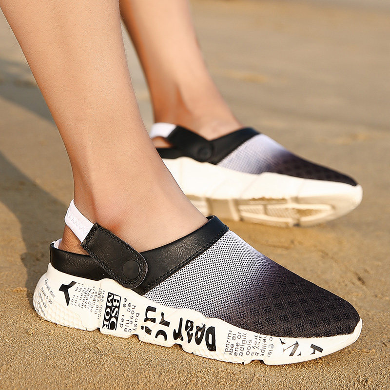 2022 summer new Baotou slippers men's fashion outside wear bird's nest beach hole shoes non-slip thick bottom large size sandals