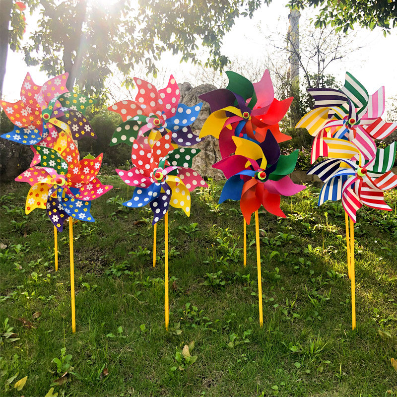 Xibao 18 24 32 Octagonal eight color leaves in the ground windmill wave point stripe real estate attractions decoration graduation photo props