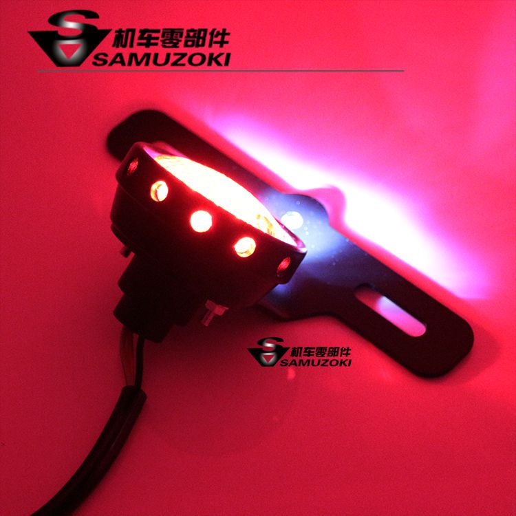 Phụ kiện xe máy CG125 Hoàng tử hành trình Harley sửa đổi đèn hậu retro đèn phanh LED đèn hậu phanh bi cầu xe máy