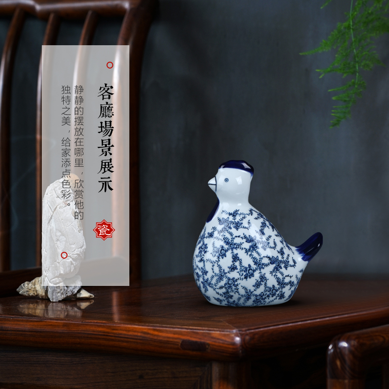 Ceramic chicken furnishing articles in plutus feng shui jingdezhen blue and white porcelain TV ark, creative, lovely sitting room decoration