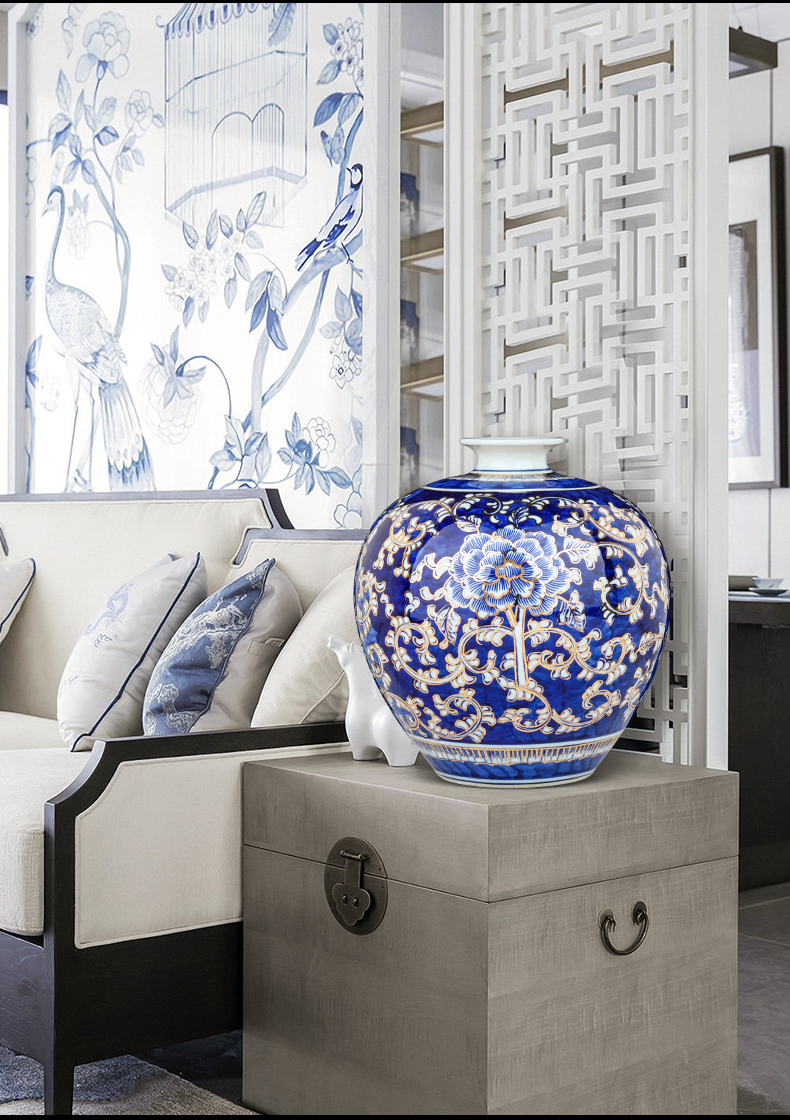 The Master of jingdezhen ceramics hand - made the see colour blue and white porcelain vase furnishing articles of Chinese style household adornment flower arranging living room