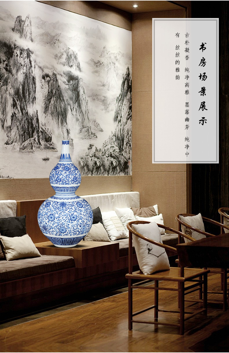 Jingdezhen ceramics hand - made gourd of blue and white porcelain vases, flower arrangement of Chinese style living room TV ark, feng shui furnishing articles