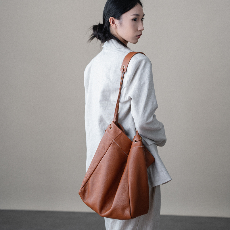 Full-Grain Top-Layer Cowhide Leather with Cow Pattern, Ultra-Soft Mother-And-Child Tote Bag, Bucket Bag, Shoulder Bag, Crossbody Bag, Handbag Full-Grain Top-Layer Cowhide Leather with Cow Pattern, Ultra-Soft Mother-And-Child Tote Bag, Bucket Bag, Shoulder Bag, Crossbody Bag, Handbag