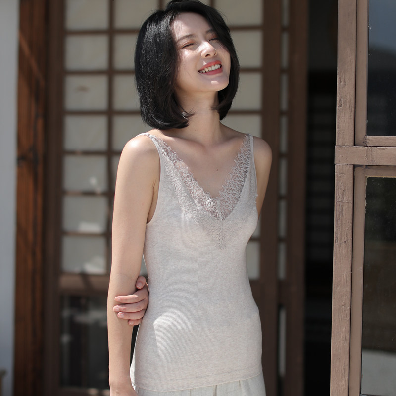 Warm Vest Female Eyelash Lace Lace lace V collar Autumn thin wool loop suede harness Sexy undershirt thermal blouse