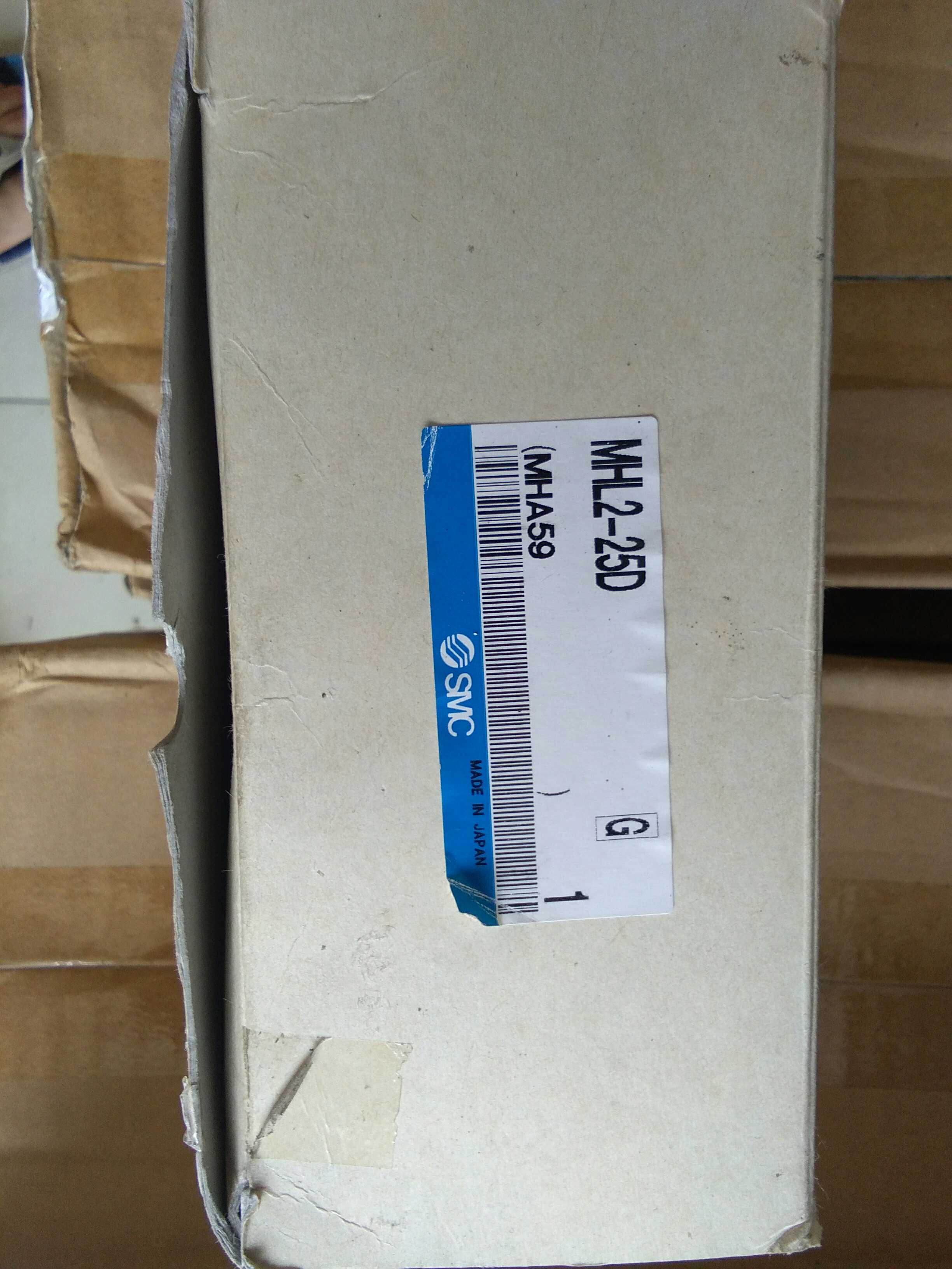 MHL2-25D New original Japanese SMC wide air claw spot real shot special sale fake one penalty ten