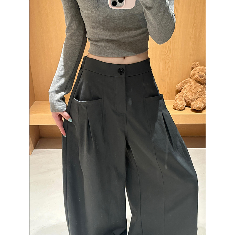 Gray Scimitar-Cut Suit Pants for Women, 2026 Autumn New Style, High-Fashion Casual High-Waisted Loose Pleated Wide-Leg Pants Gray Scimitar-Cut Suit Pants for Women, 2026 Autumn New Style, High-Fashion Casual High-Waisted Loose Pleated Wide-Leg Pants