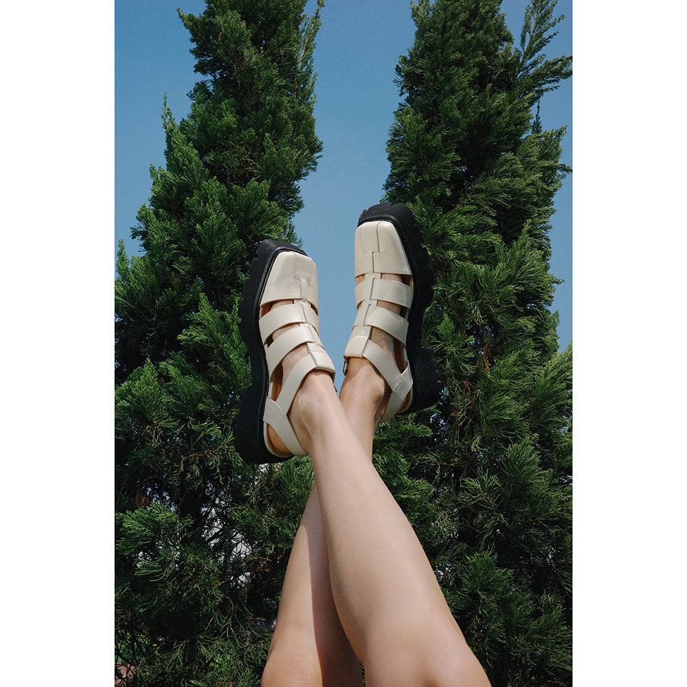 IORExGS original designer new retro - fashionable and ghost - style square thick - sole sandals Roman shoes