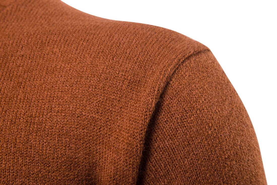 Herre striktrøje med høj hals strik til efterår og vinter_voghion.com