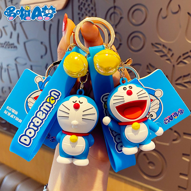 Doraemon keychain pendant High-grade robot cat car key chain bag pendant creative cartoon key pendant