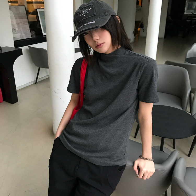 25Ss New Summer Style Cross-Neck One-Piece Shoulder-Length Knitted Slim-Fit T-Shirt for Men and Women 25Ss New Summer Style Cross-Neck One-Piece Shoulder-Length Knitted Slim-Fit T-Shirt for Men and Women